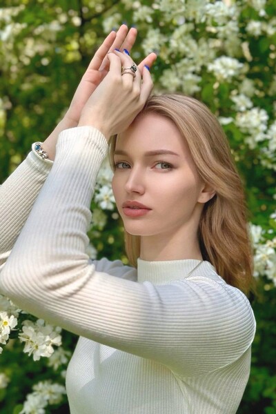 Timeless Elegance: Marianna, 22 y.o. from Dnipro, Ukraine — VeronikaLove