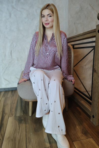 Radiant Anna, 36 y.o. from Cherkasy, Ukraine with Blonde hair — VeronikaLove