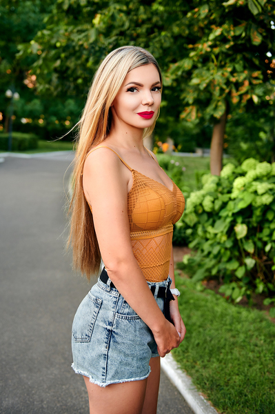 Radiant Anna, 36 y.o. from Cherkasy, Ukraine with Blonde hair — VeronikaLove