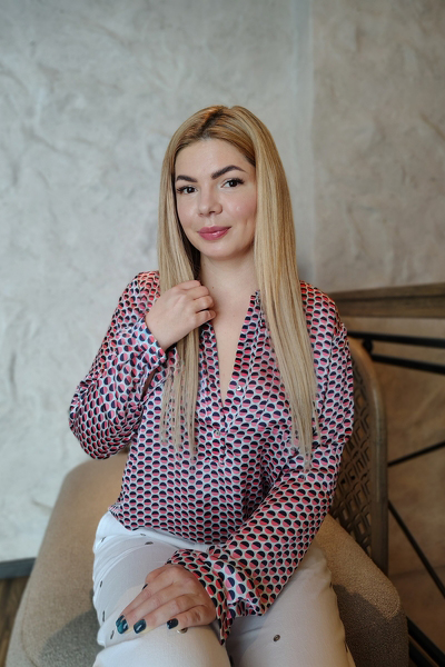 Radiant Anna, 36 y.o. from Cherkasy, Ukraine with Blonde hair — VeronikaLove