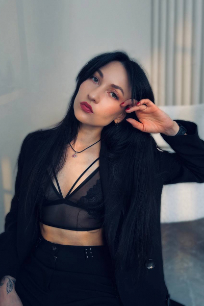 Charming Radiance: Anastasiia, 31 y.o. from Cherkasy, Ukraine — VeronikaLove