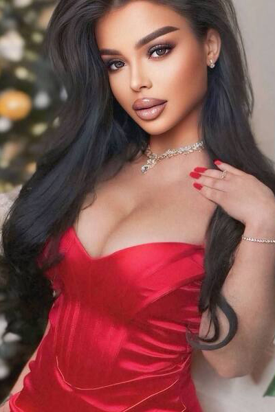 Magnetic Allure: Aleksandra, 31 y.o. from Krakow, Poland — VeronikaLove