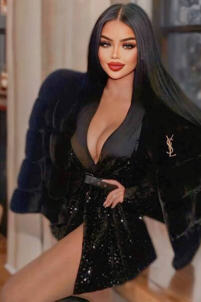 Magnetic Allure: Aleksandra, 31 y.o. from Krakow, Poland — VeronikaLove