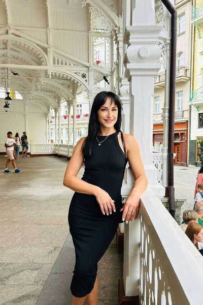 Graceful Allure: Tatyana, 40 y.o. from Brno, Czech Republic — VeronikaLove