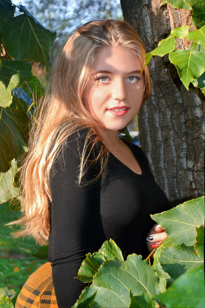 Dazzling Aura: Anastasiya, 23 y.o. from Kherson, Ukraine — VeronikaLove