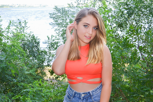 Dazzling Aura: Anastasiya, 23 y.o. from Kherson, Ukraine — VeronikaLove