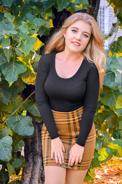 Dazzling Aura: Anastasiya, 23 y.o. from Kherson, Ukraine — VeronikaLove