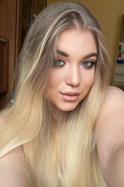 Dazzling Aura: Anastasiya, 23 y.o. from Kherson, Ukraine — VeronikaLove