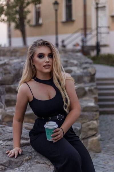 Dazzling Aura: Anastasiya, 23 y.o. from Kherson, Ukraine — VeronikaLove