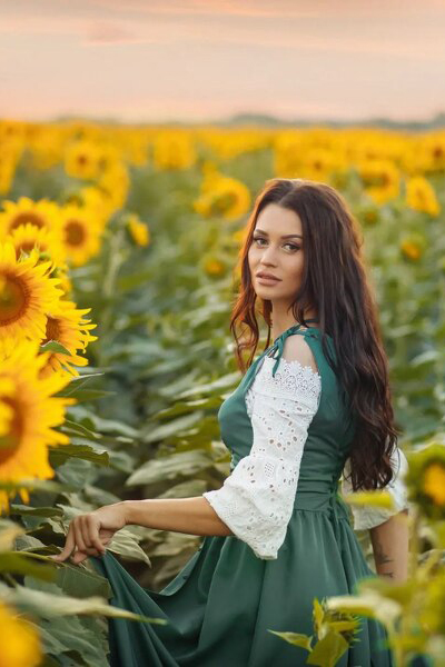 Radiant Allure: Tamila, 36 y.o. from Odesa, Ukraine — VeronikaLove