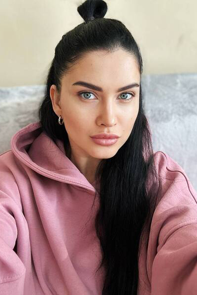 Enchanting Gaze: Valeria, 33 y.o. from Kherson, Ukraine — VeronikaLove