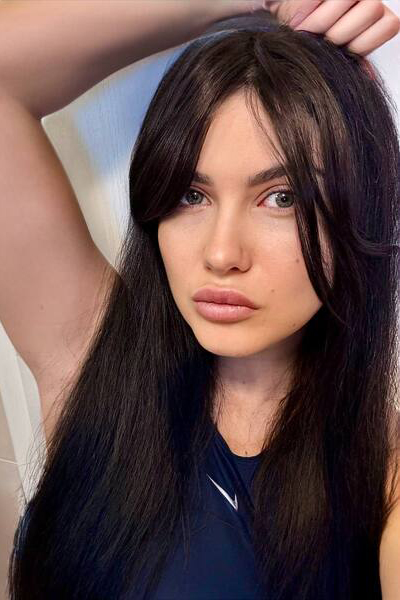 Enchanting Gaze: Valeria, 33 y.o. from Kherson, Ukraine — VeronikaLove