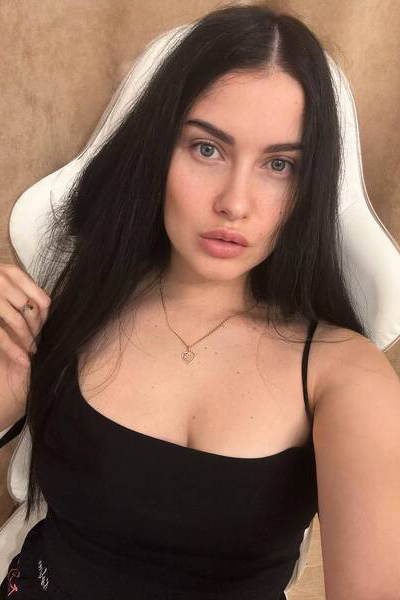 Enchanting Gaze: Valeria, 33 y.o. from Kherson, Ukraine — VeronikaLove