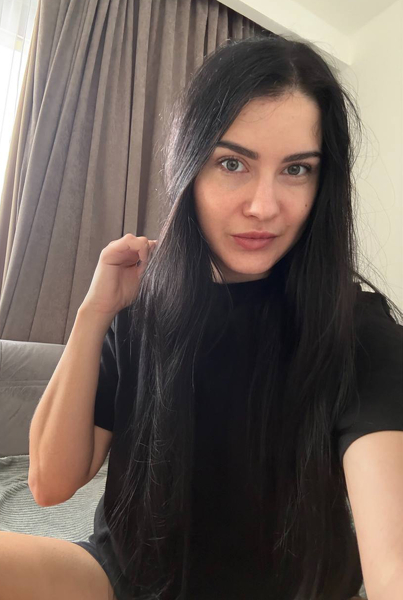 Enchanting Gaze: Valeria, 33 y.o. from Kherson, Ukraine — VeronikaLove