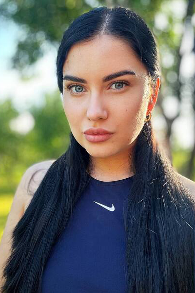 Enchanting Gaze: Valeria, 33 y.o. from Kherson, Ukraine — VeronikaLove