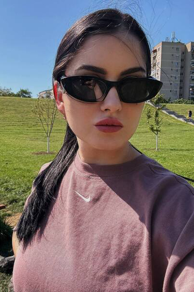 Enchanting Gaze: Valeria, 33 y.o. from Kherson, Ukraine — VeronikaLove