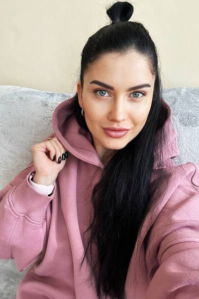 Enchanting Gaze: Valeria, 33 y.o. from Kherson, Ukraine — VeronikaLove