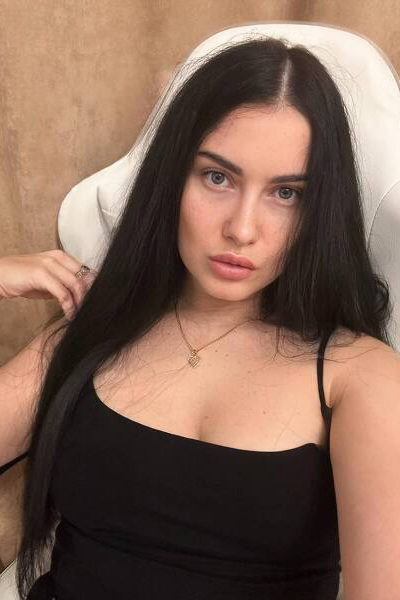 Enchanting Gaze: Valeria, 33 y.o. from Kherson, Ukraine — VeronikaLove