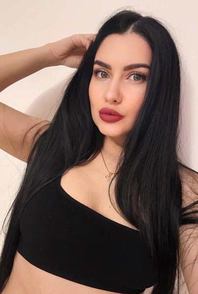 Enchanting Gaze: Valeria, 34 y.o. from Kherson, Ukraine — VeronikaLove