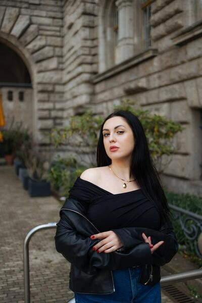 Ethereal Karina, 34 y.o. from Leipzig, Germany with Brown hair — VeronikaLove