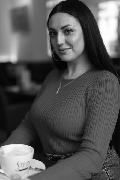 Ethereal Karina, 34 y.o. from Leipzig, Germany with Brown hair — VeronikaLove