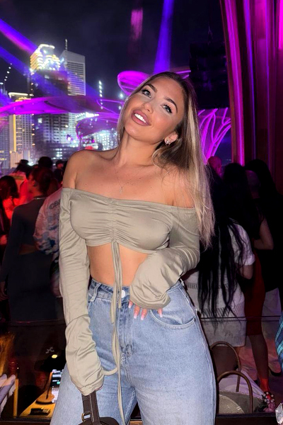 Vivacious Vision: Mariia, 34 y.o. from Kyiv, Ukraine — VeronikaLove