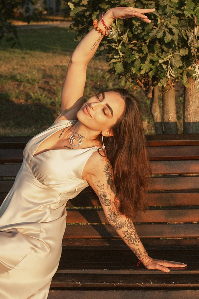 Captivating Beauty: Anna, 35 y.o. from Dnipro, Ukraine — VeronikaLove