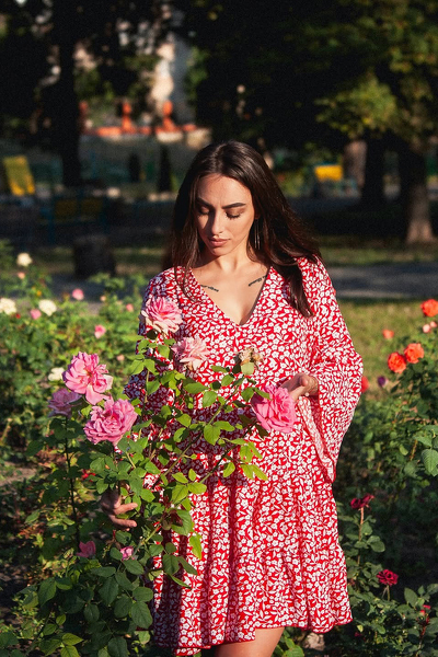 Captivating Beauty: Anna, 35 y.o. from Dnipro, Ukraine — VeronikaLove