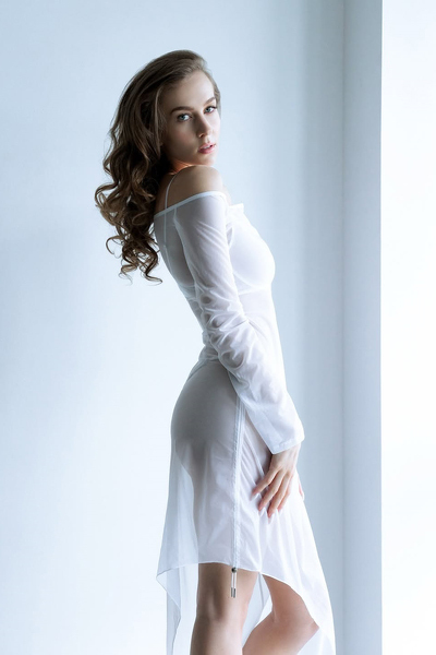 Graceful Radiance: Marianna, 26 y.o. from Kyiv, Ukraine — VeronikaLove