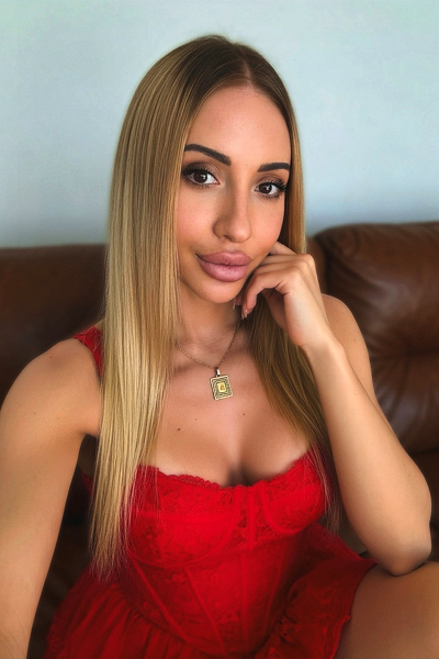 Charming Olga, 31 y.o. from Odesa, Ukraine with Blonde hair — VeronikaLove