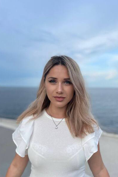 Enthralling Mystery: Yana, 33 y.o. from Kyiv, Ukraine — VeronikaLove