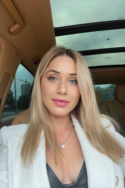 Enthralling Mystery: Yana, 33 y.o. from Kyiv, Ukraine — VeronikaLove