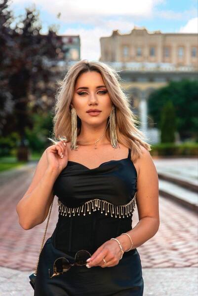 Enthralling Mystery: Yana, 33 y.o. from Kyiv, Ukraine — VeronikaLove