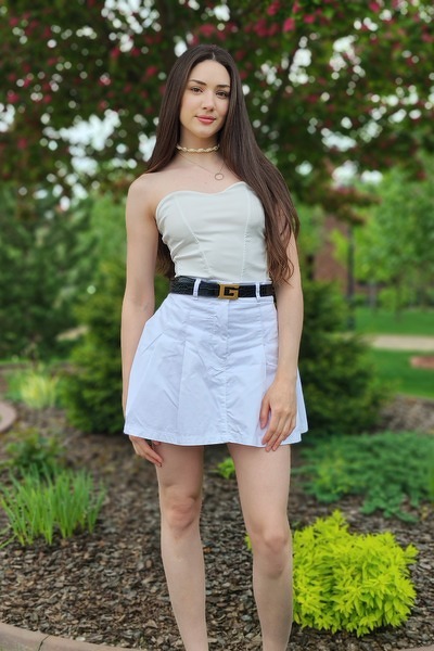 Magnetic Allure: Vladislava, 23 y.o. from Kyiv, Ukraine — VeronikaLove