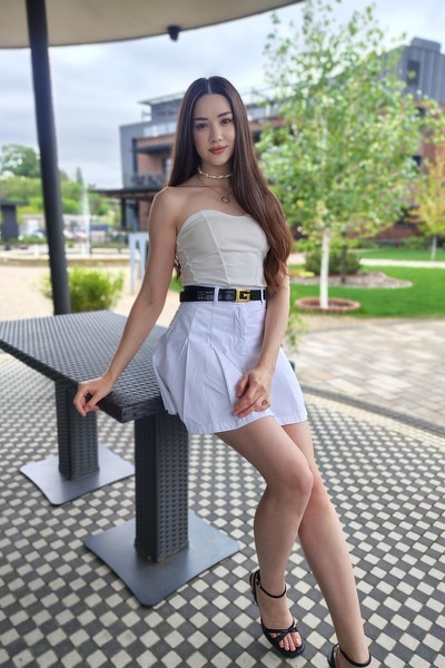 Magnetic Allure: Vladislava, 23 y.o. from Kyiv, Ukraine — VeronikaLove