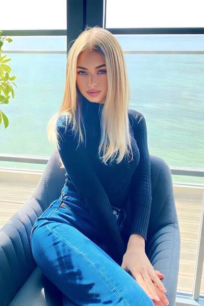 Ethereal Elegance: Diana, 27 y.o. from Odesa, Ukraine — VeronikaLove