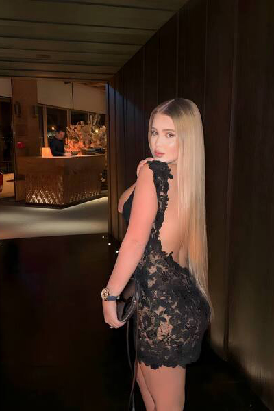 Dazzling Charm: Polina, 18 y.o. from Kyiv, Ukraine — VeronikaLove