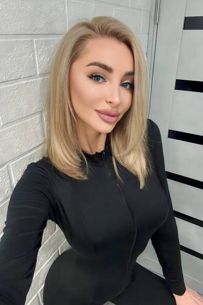 Enchanting Gaze: Alena, 29 y.o. from Dnipro, Ukraine — VeronikaLove