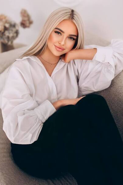 Enigmatic Allure: Sofia, 20 y.o. from Vinnytsia, Ukraine — VeronikaLove