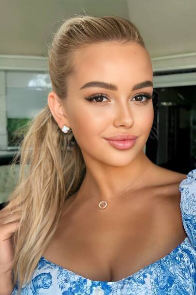 Enigmatic Allure: Sofia, 20 y.o. from Vinnytsia, Ukraine — VeronikaLove