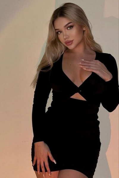 Captivating Beauty: Oksana, 24 y.o. from Wroclaw, Poland — VeronikaLove