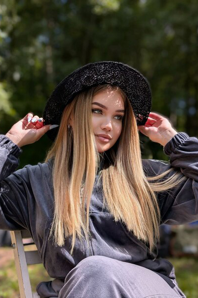 Captivating Beauty: Oksana, 24 y.o. from Wroclaw, Poland — VeronikaLove