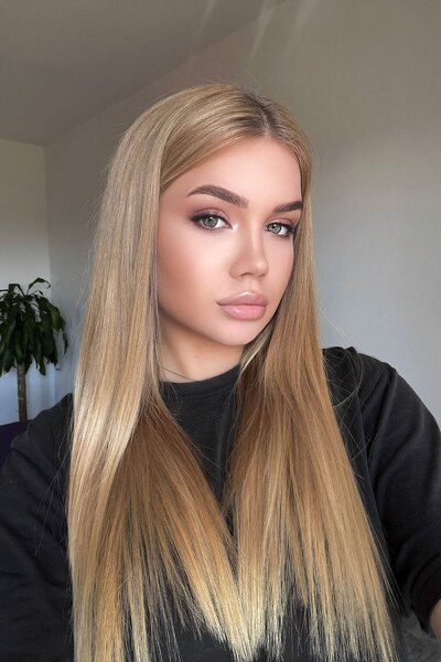 Captivating Beauty: Oksana, 24 y.o. from Wroclaw, Poland — VeronikaLove