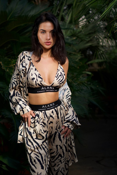 Elegant Enchantment: Iryna, 27 y.o. from Odesa, Ukraine — VeronikaLove