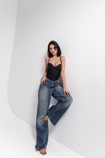 Elegant Enchantment: Iryna, 27 y.o. from Odesa, Ukraine — VeronikaLove