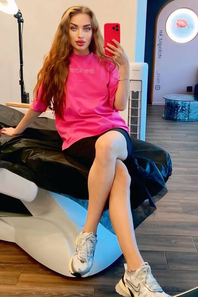 Dazzling Aura: Valentyna, 30 y.o. from Rivne, Ukraine — VeronikaLove