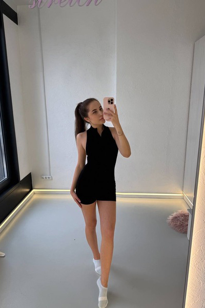 Graceful Charm: Victoriia, 22 y.o. from Dnipro, Ukraine — VeronikaLove