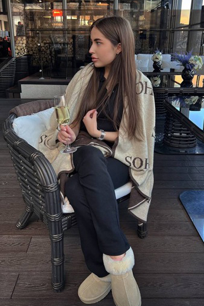 Graceful Charm: Victoriia, 22 y.o. from Dnipro, Ukraine — VeronikaLove