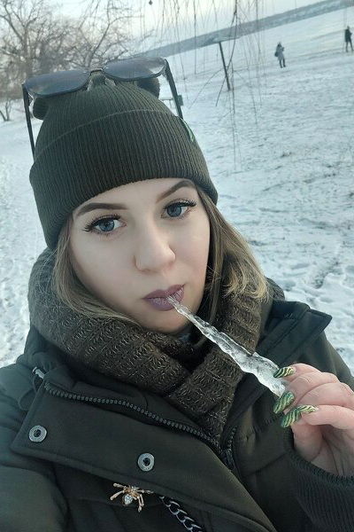 Alluring Violetta, 23 y.o. from Mykolaiv, Ukraine with Brown hair — VeronikaLove