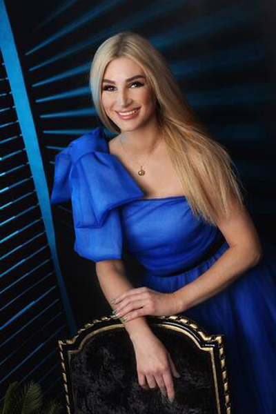 Charming Anna, 40 y.o. from Odesa, Ukraine with Blonde hair — VeronikaLove